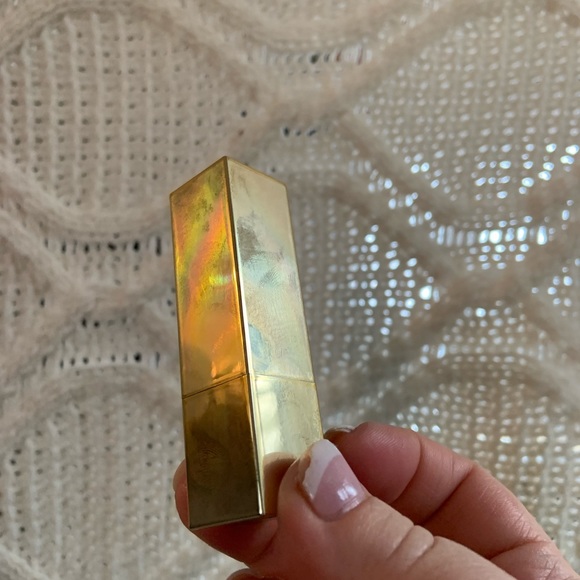 Free! Estée Lauder Free with any purchase over $8 - Picture 2 of 3